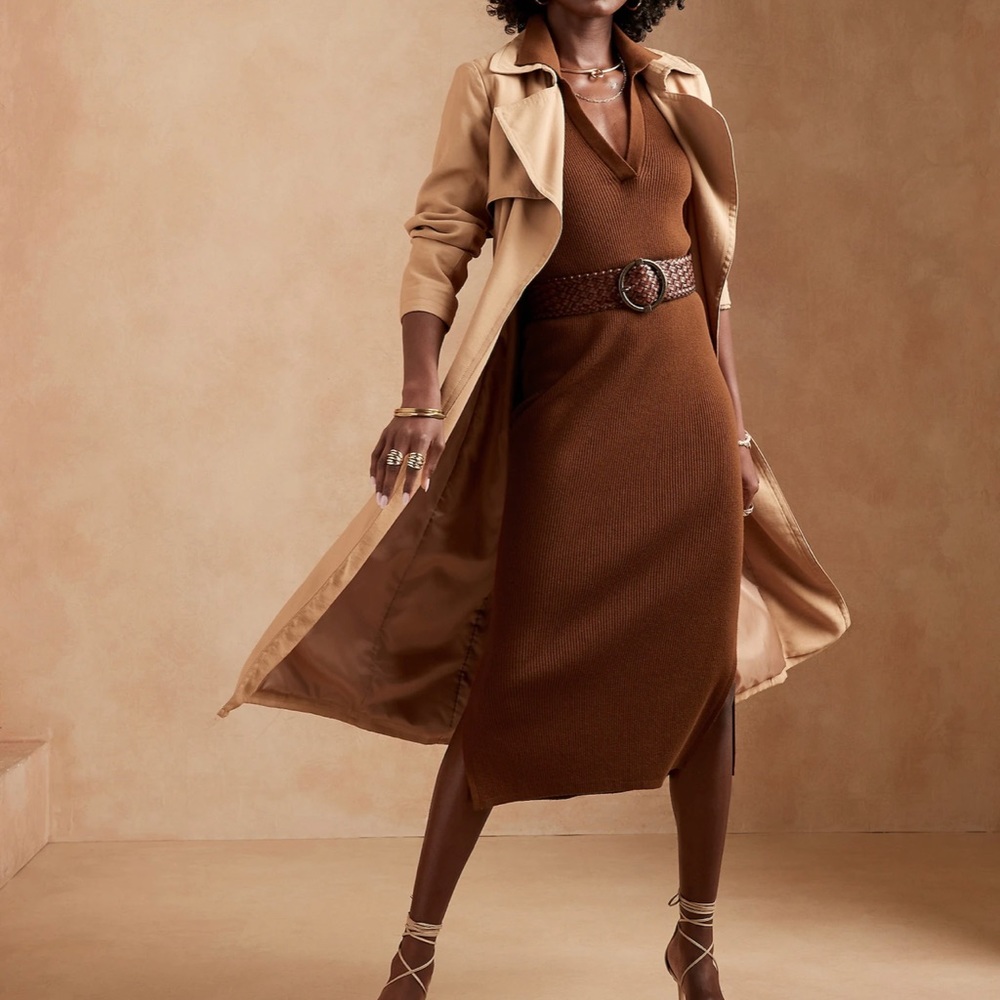 Midi sweater dress with collar